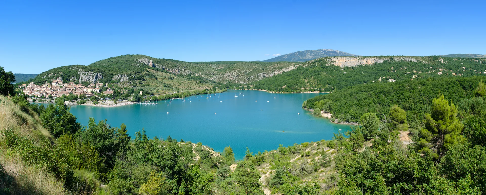 Lac de Sainte Croix du Verdon à Bauduen — À 706 m du lac
