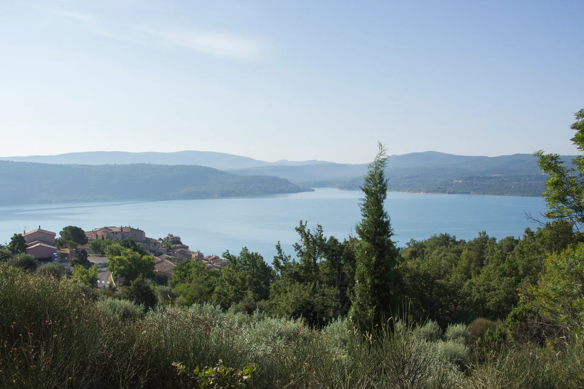 Lac de Sainte Croix à Sainte-Croix-du-Verdon — À 1,3 km du lac