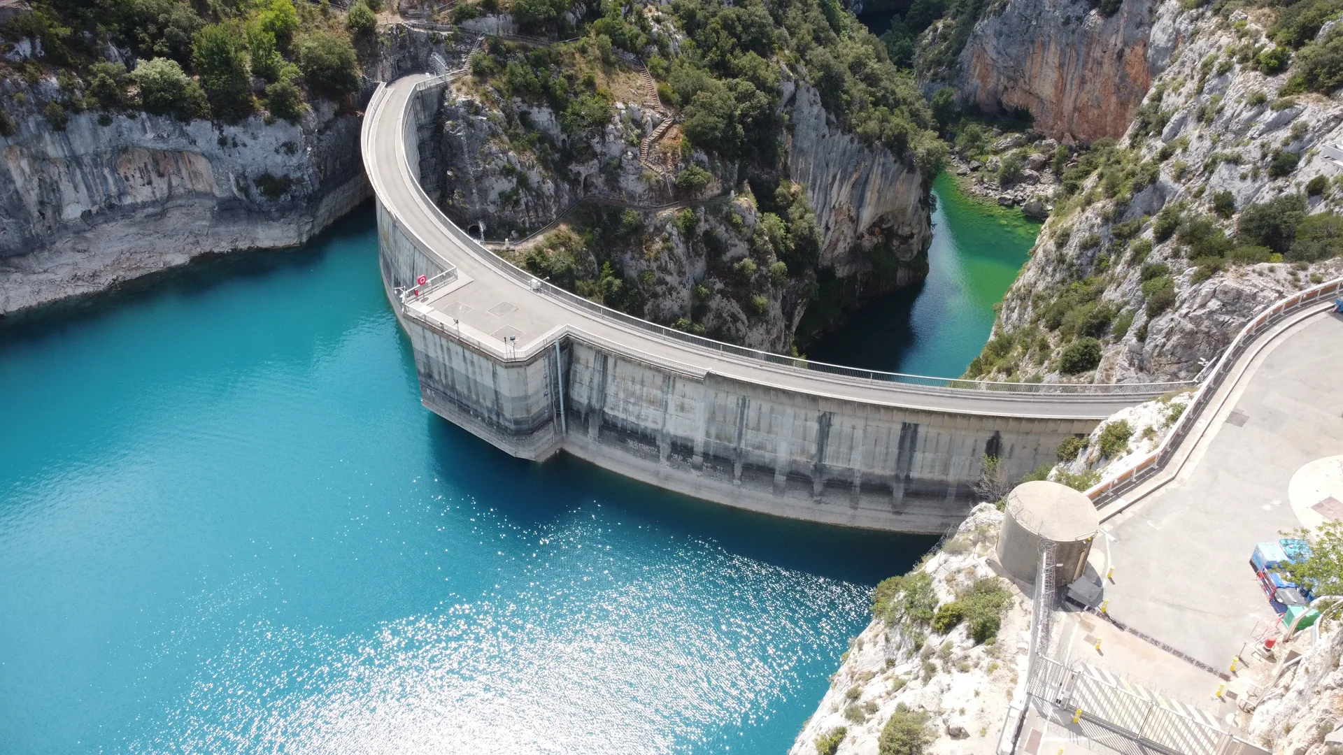 Lac de Sainte Croix à Sainte-Croix-du-Verdon — À 1,4 km du lac