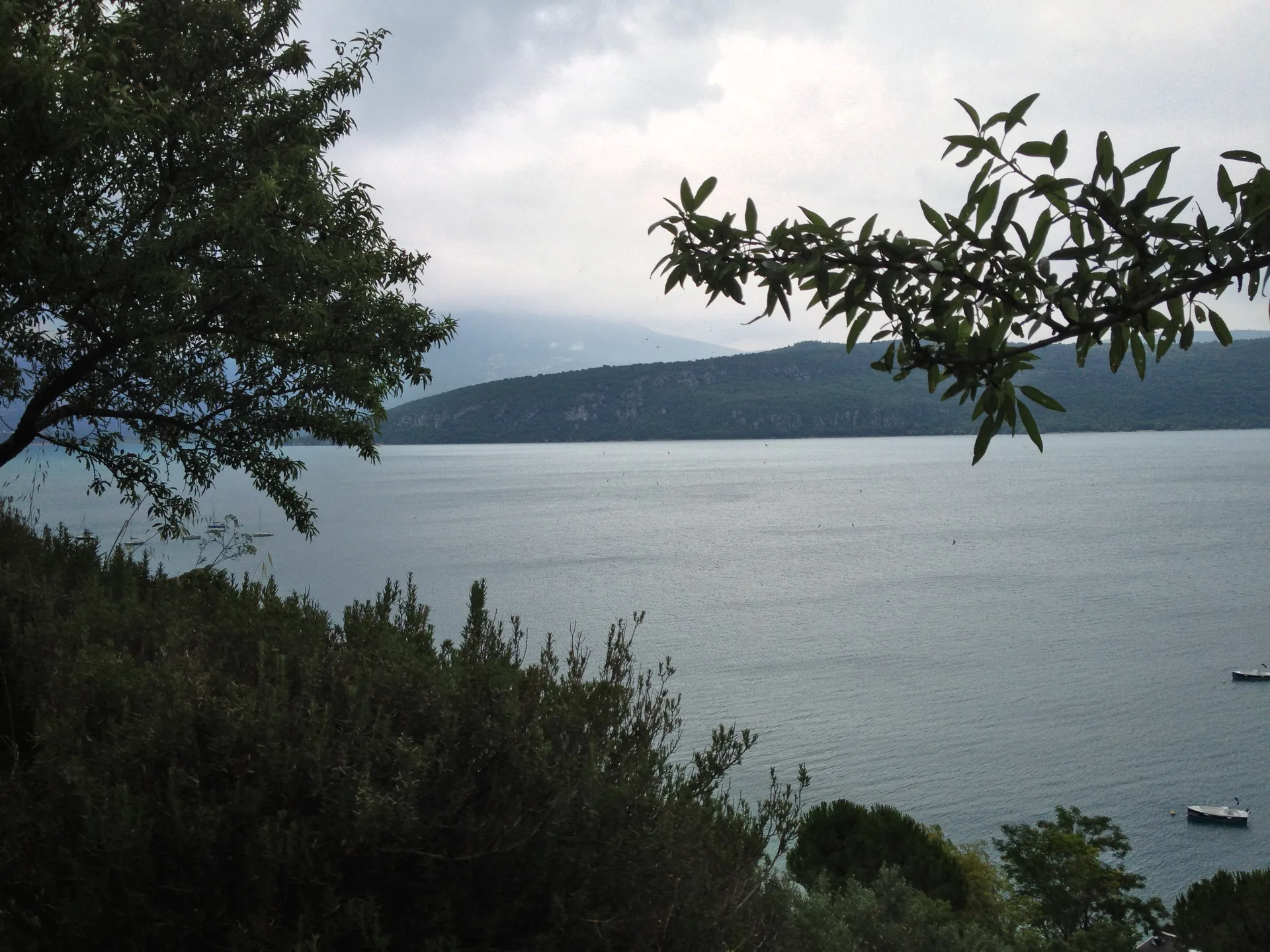 Lac de Sainte Croix à Sainte-Croix-du-Verdon — À 1,5 km du lac