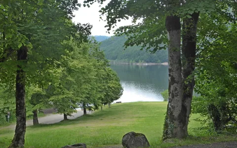 Lac de Sarrans