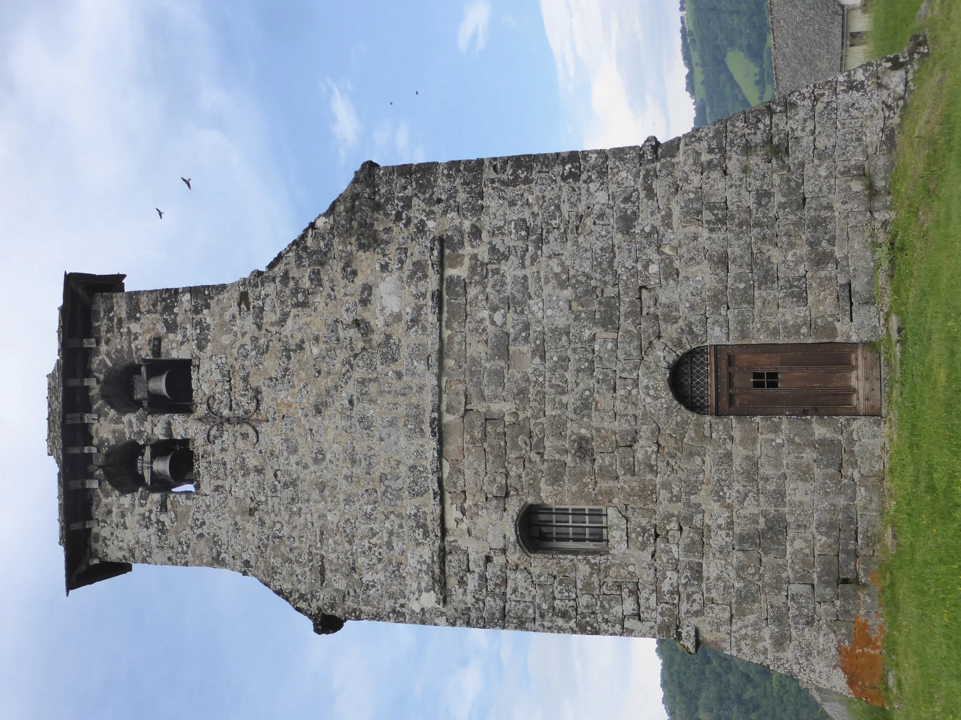 Lac de Sarrans à Thérondels — Sur le lac