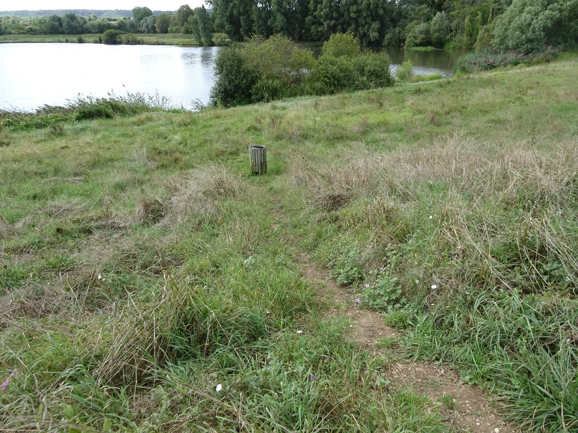 Lac de Saulx les Chartreux à Saulx-les-Chartreux — Sur le lac