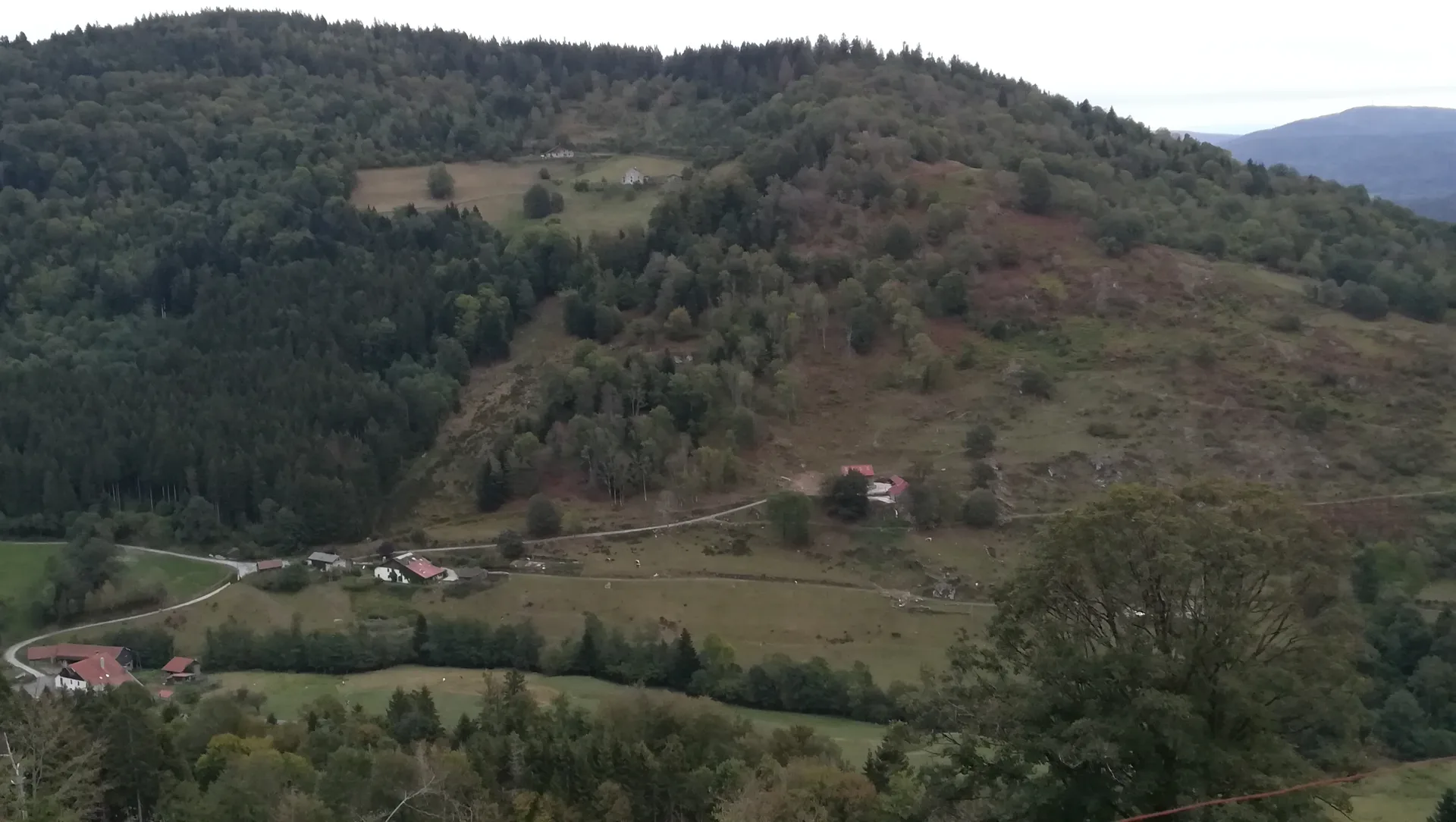 Lac de Saulxures sur-Moselotte à Saulxures-sur-Moselotte — À 4,9 km du lac