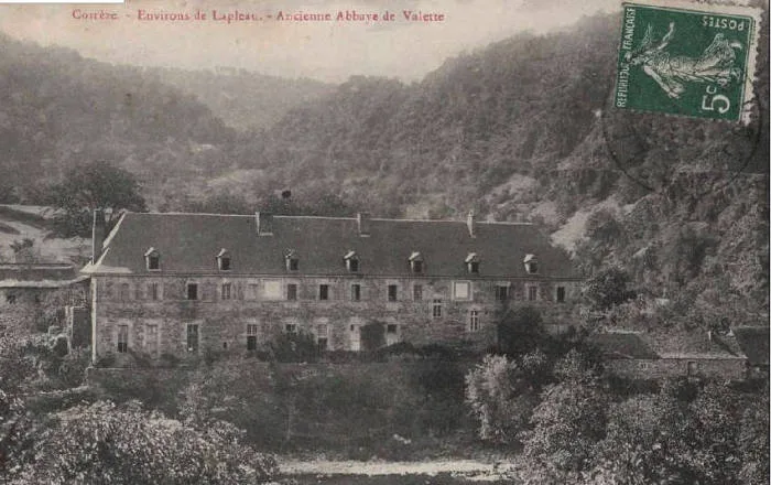 Lac de Spontour à Soursac — À 1,2 km du lac