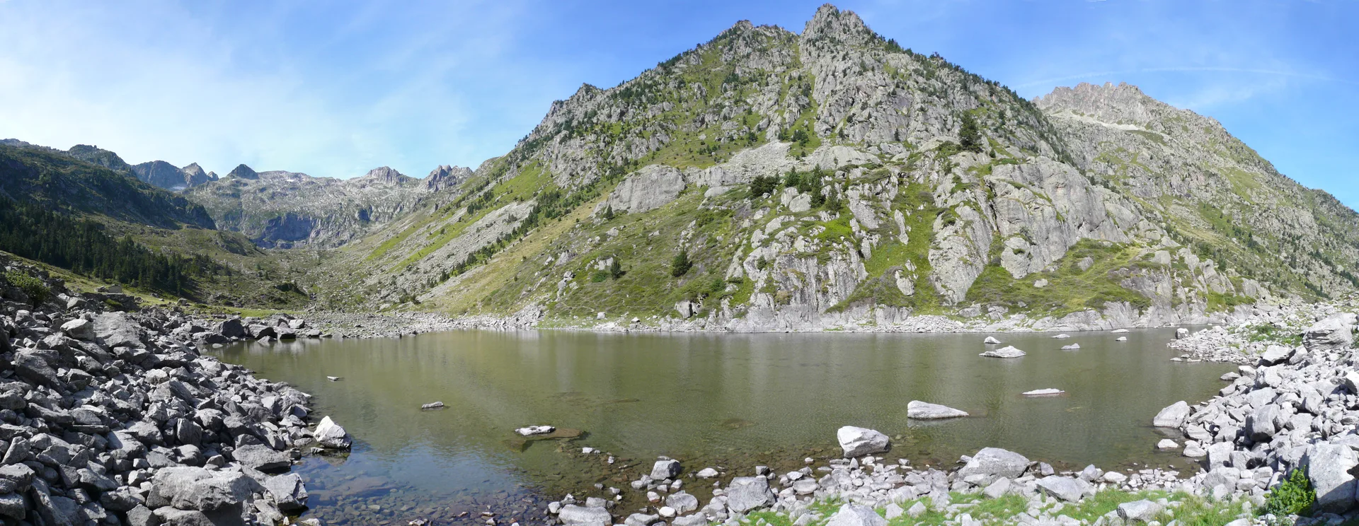 Lac de Suyen à Arrens-Marsous — À 3,5 km du lac