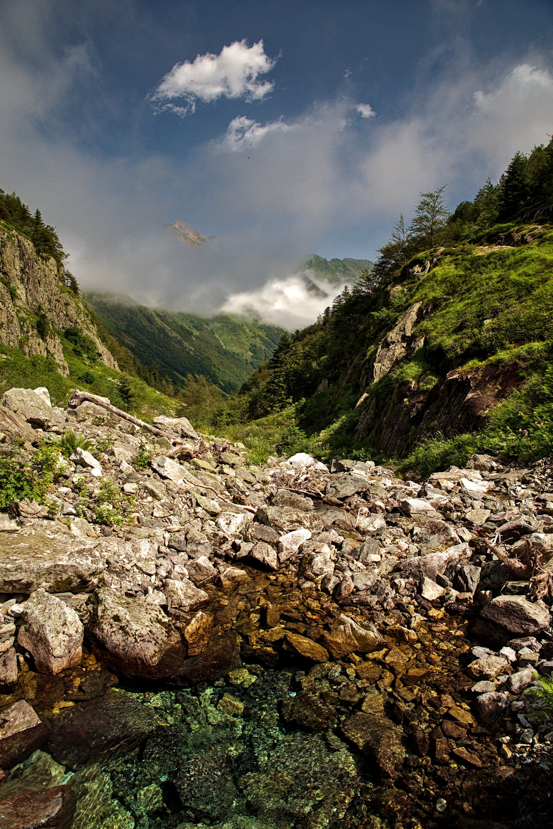 Lac de Suyen à Arrens-Marsous — À 3,3 km du lac