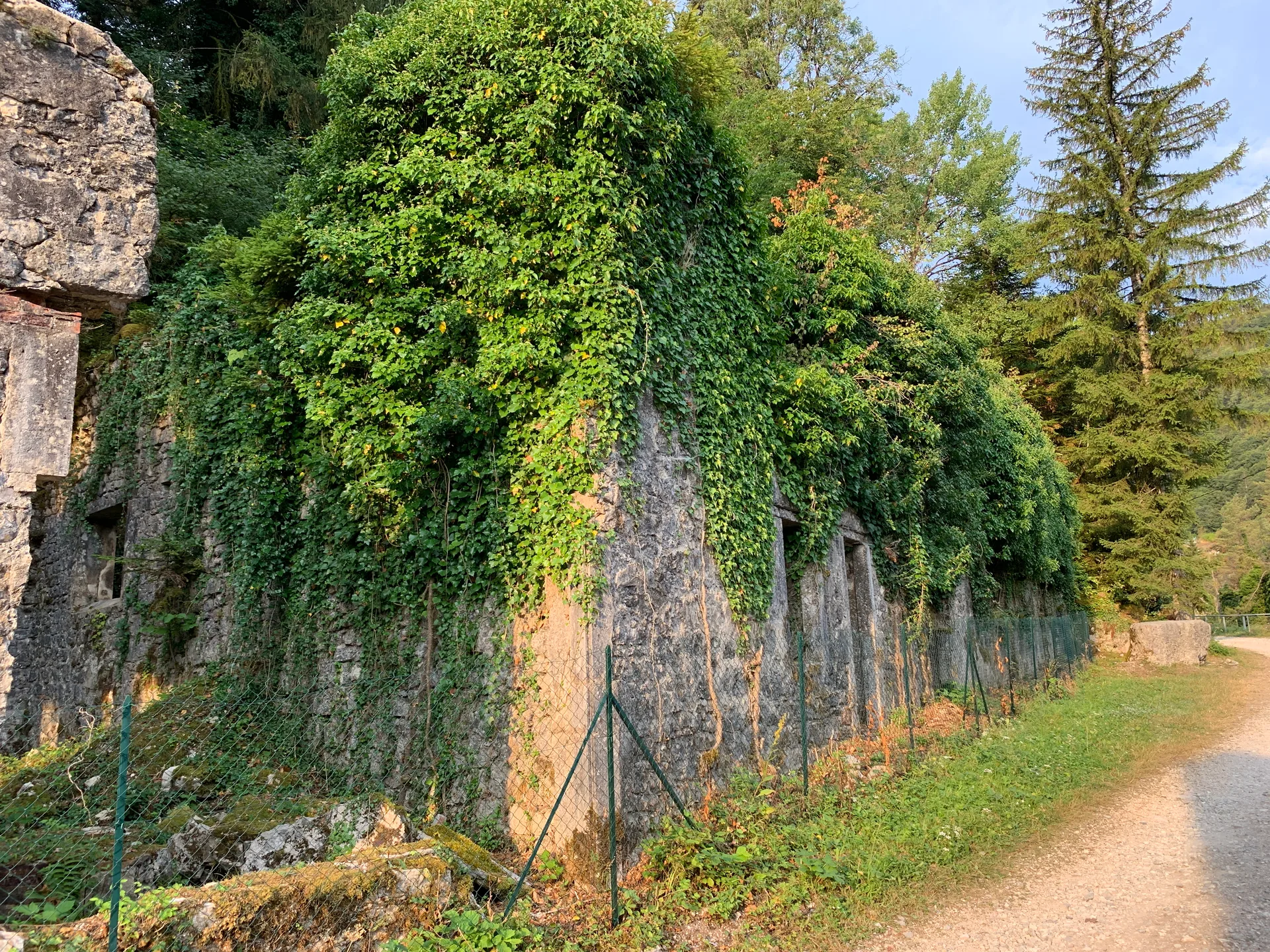 Lac de Sylan à Le Poizat-Lalleyriat — Sur le lac