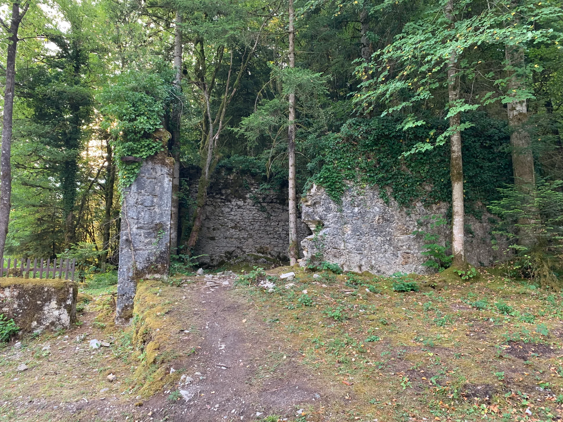 Lac de Sylan à Le Poizat-Lalleyriat — Sur le lac