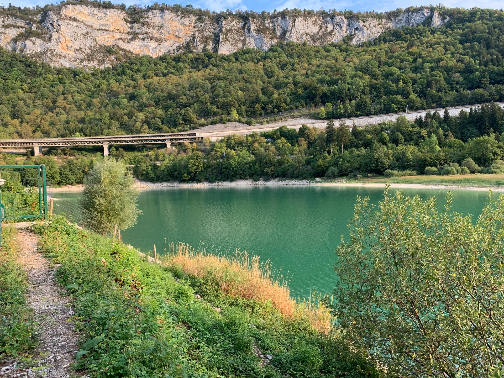 Lac de Sylan à Le Poizat-Lalleyriat — Sur le lac
