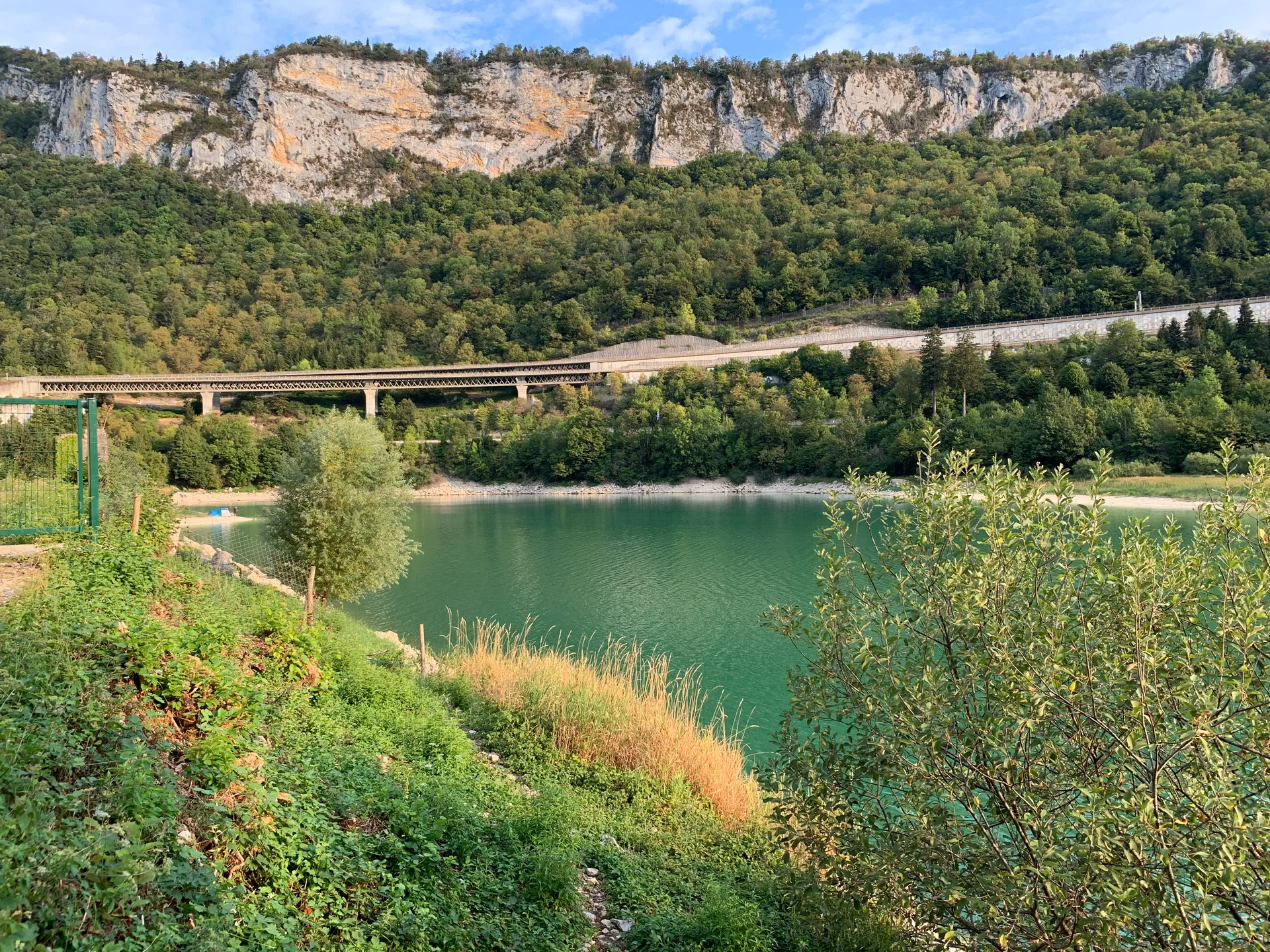 Lac de Sylan à Le Poizat-Lalleyriat — Sur le lac