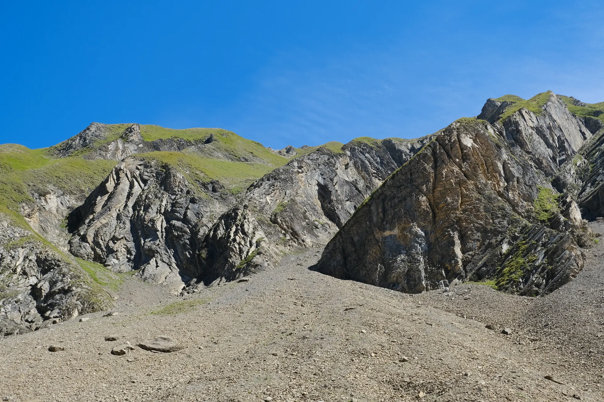 Lac de Tardevant à La Clusaz — À 998 m du lac