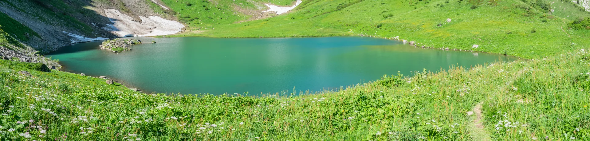 Lac de Tavaneuse à Abondance — Sur le lac