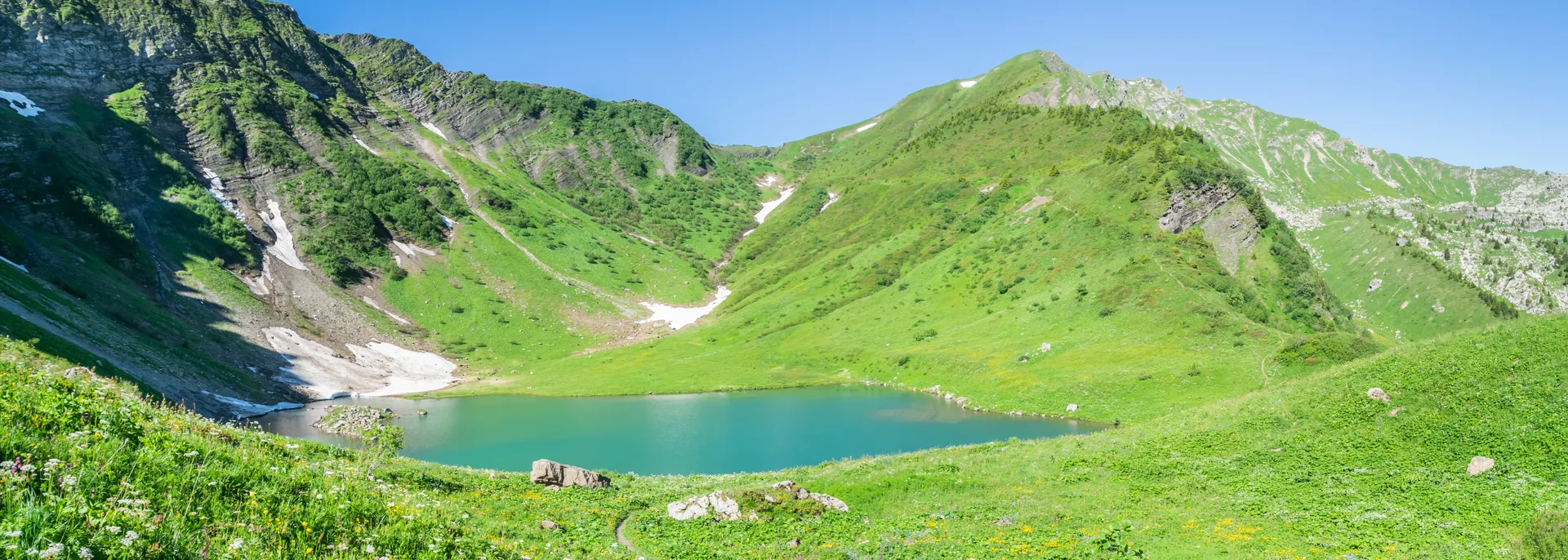 Lac de Tavaneuse à Abondance — Sur le lac