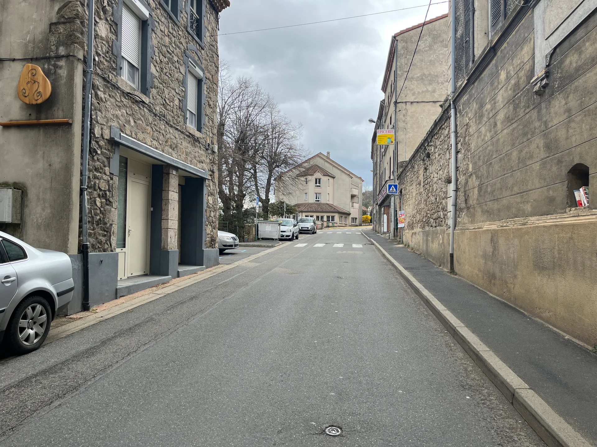 Lac de Ternay à Savas — À 3,0 km du lac