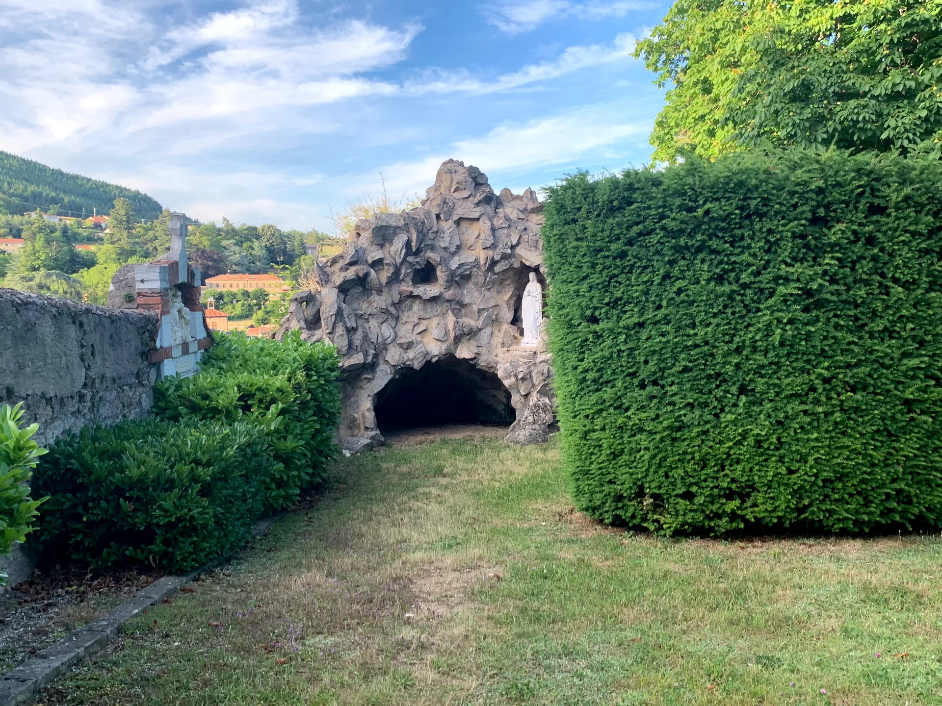 Lac de Ternay à Savas — À 3,0 km du lac