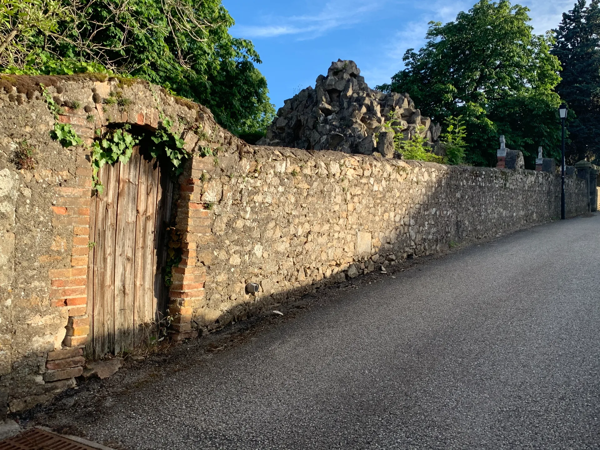 Lac de Ternay à Savas — À 3,0 km du lac