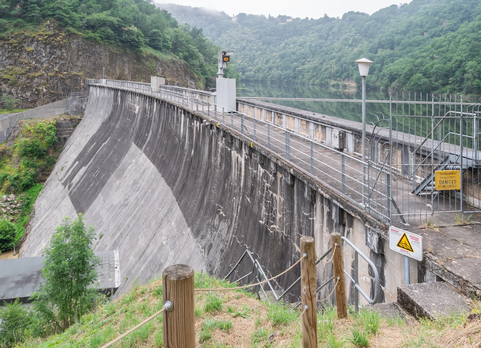 Lac de Thuries à Pampelonne — À 256 m du lac
