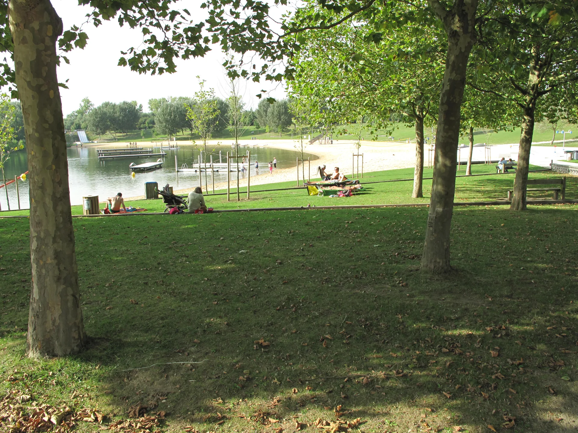 Lac de Torcy à Torcy — Sur le lac