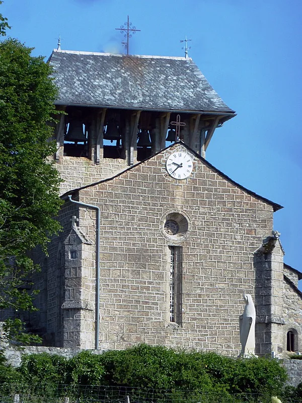 Lac de Touluch à Saint-Amans-des-Cots — À 1,5 km du lac