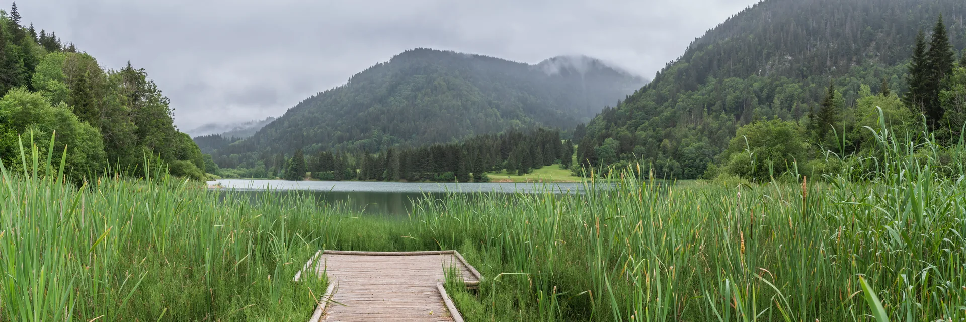 Lac de Vallon à Bellevaux — À 256 m du lac
