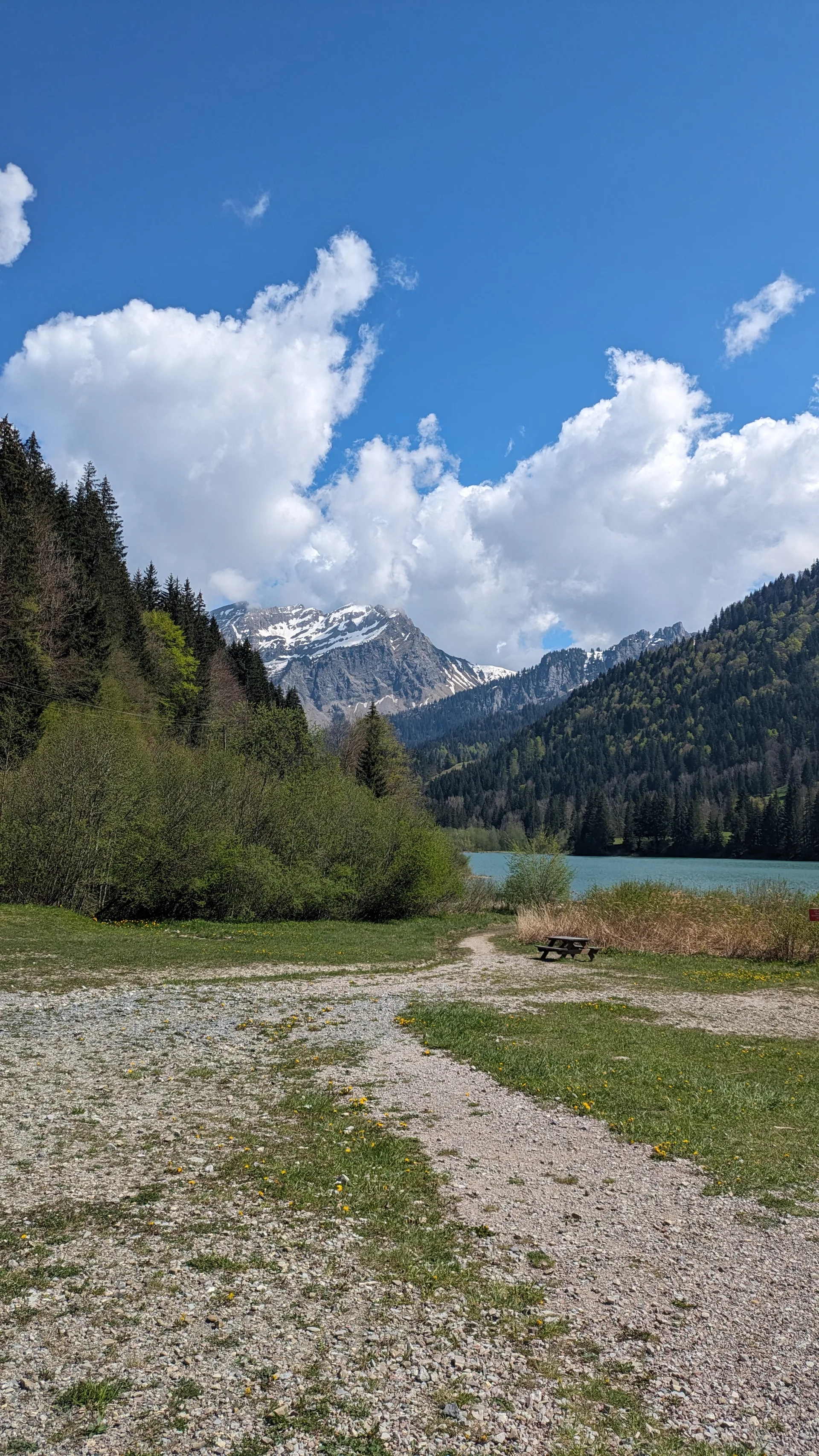 Lac de Vallon à Bellevaux — À 323 m du lac