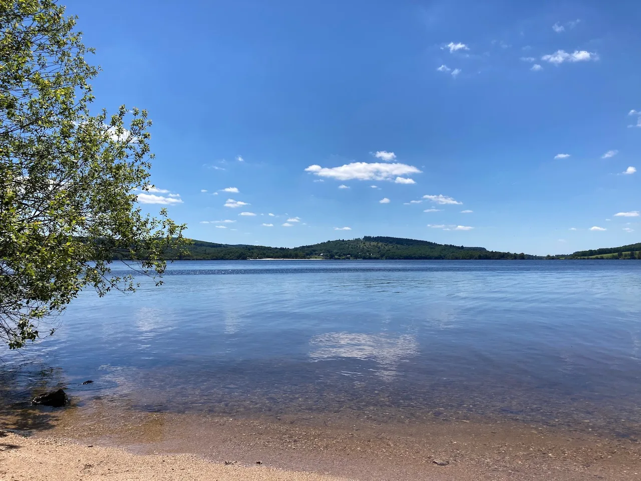 Lac de Vassiviere à Royère-de-Vassivière — À 2,2 km du lac