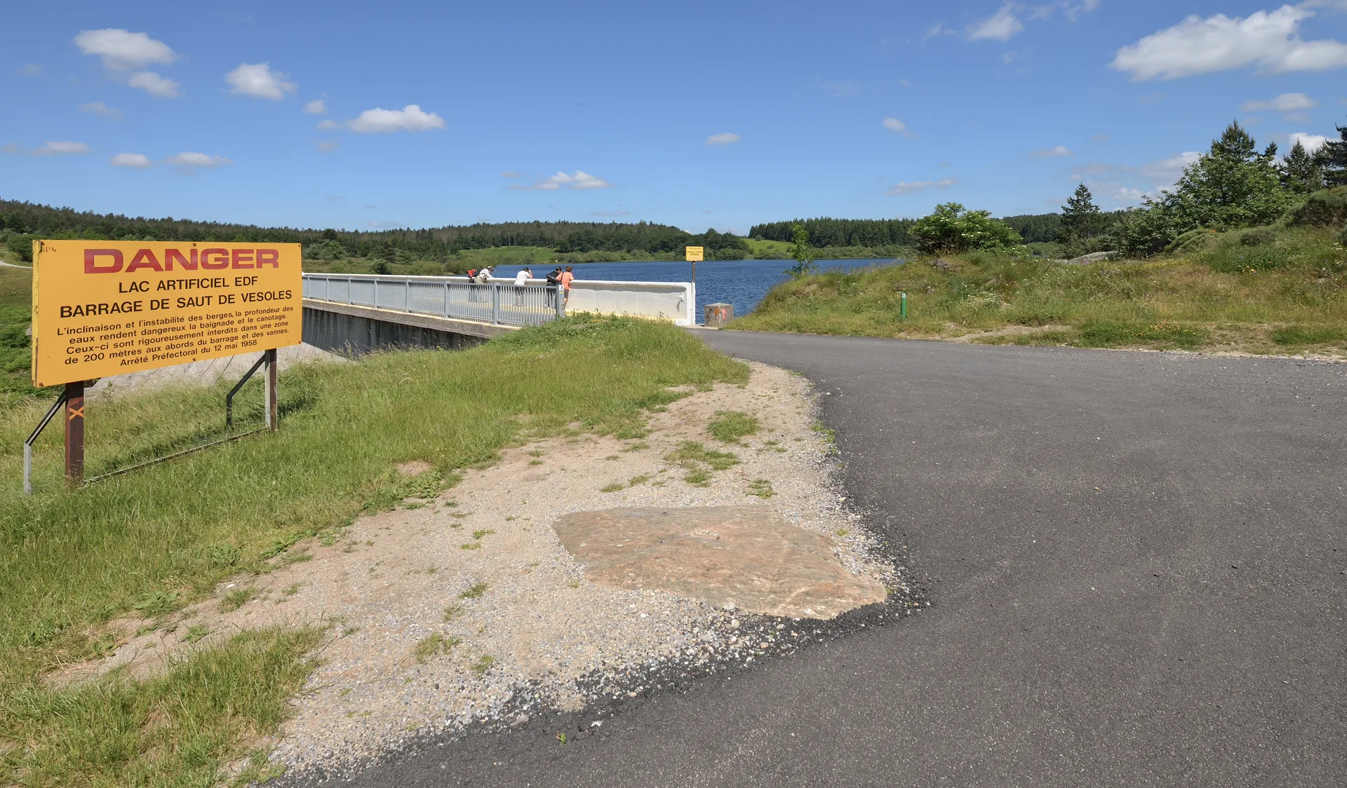 Lac de Vesole à Prémian — À 593 m du lac
