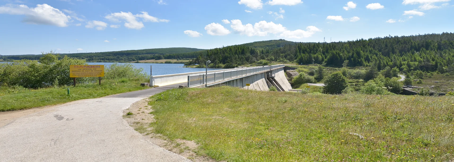Lac de Vesole à Prémian — À 688 m du lac