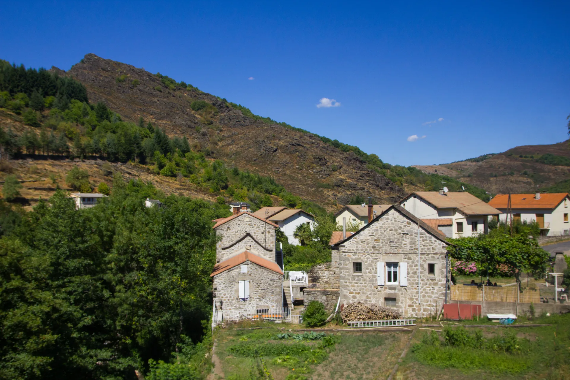 Lac de Villefort à Villefort — À 1,3 km du lac