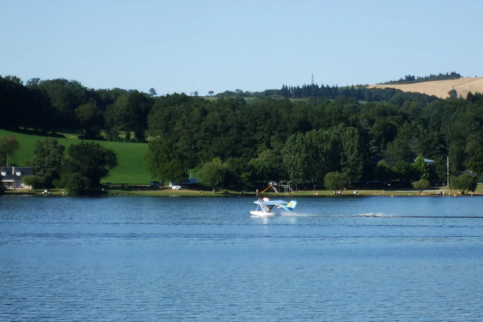 Lac de Villefranche de Panat à Villefranche-de-Panat — Sur le lac