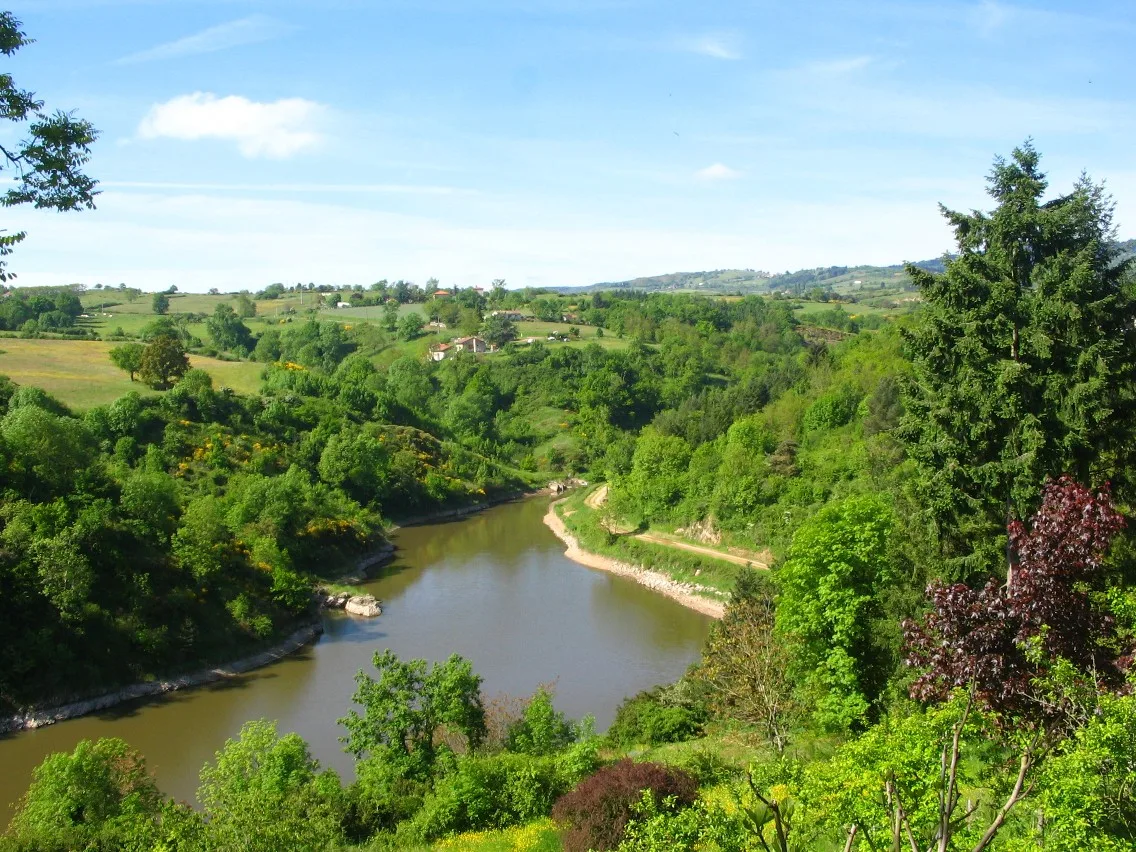 Lac de Villerest à Villerest — À 2,9 km du lac