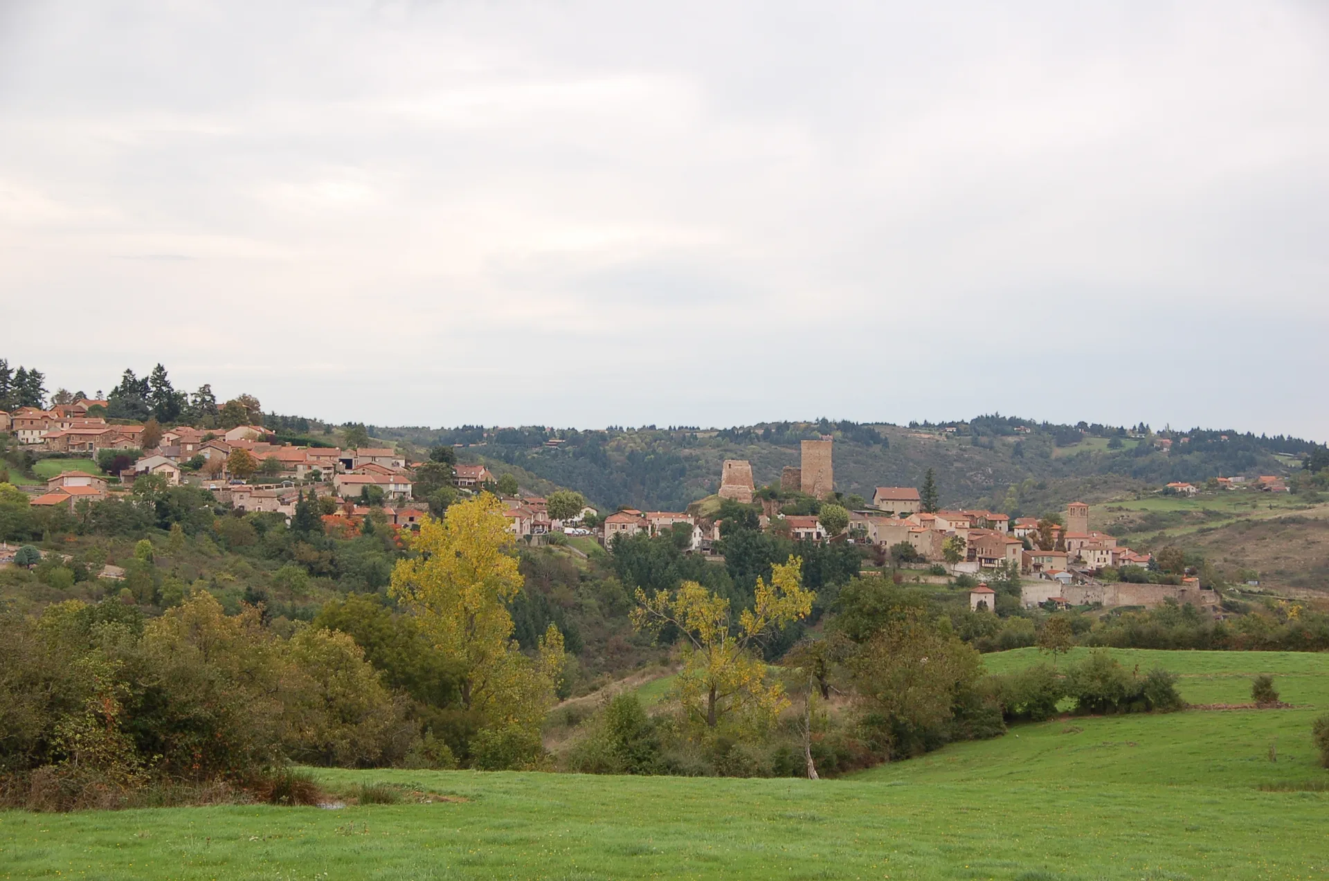 Lac de Villerest à Villerest — À 3,2 km du lac
