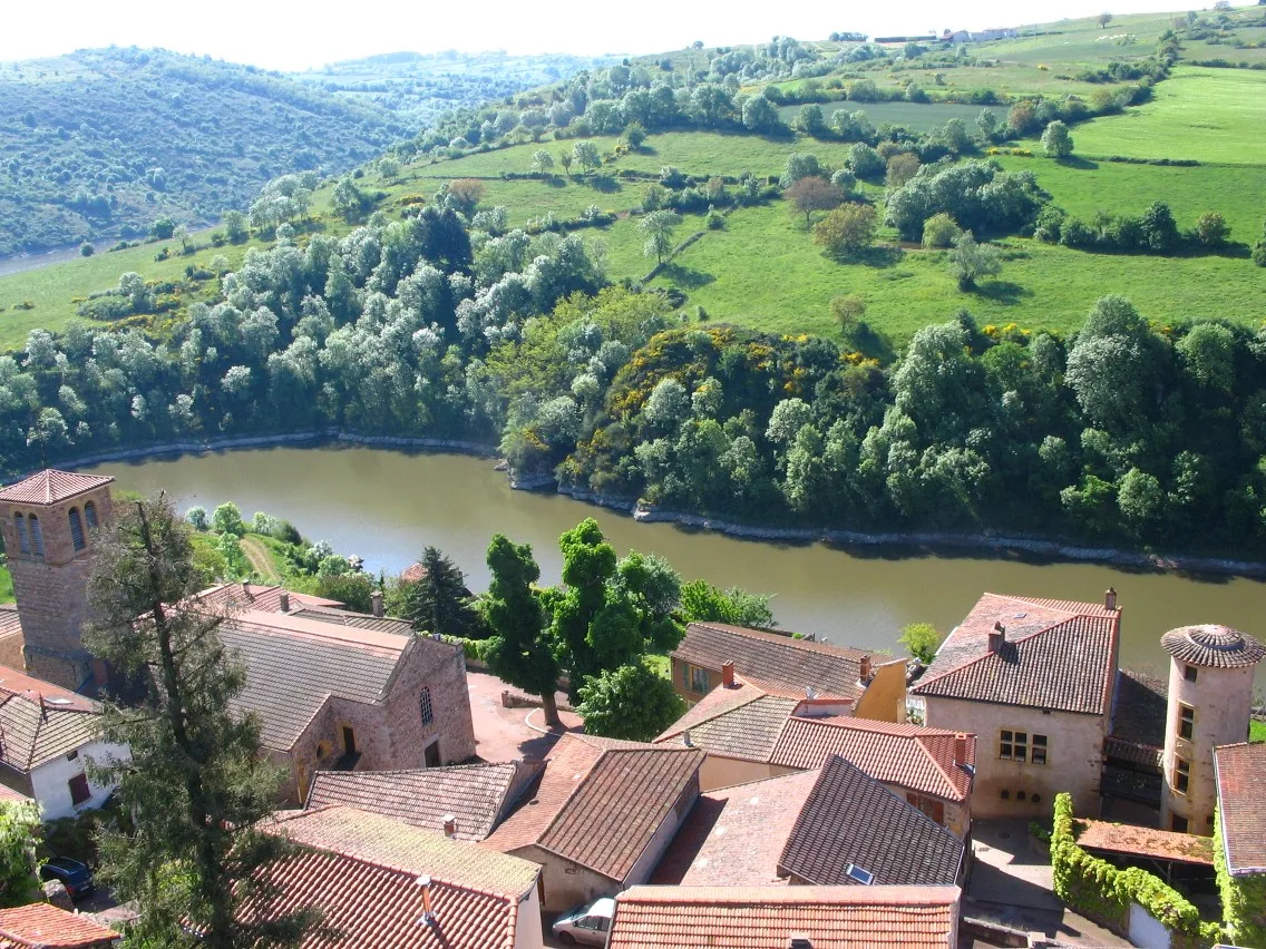Lac de Villerest à Villerest — À 2,9 km du lac