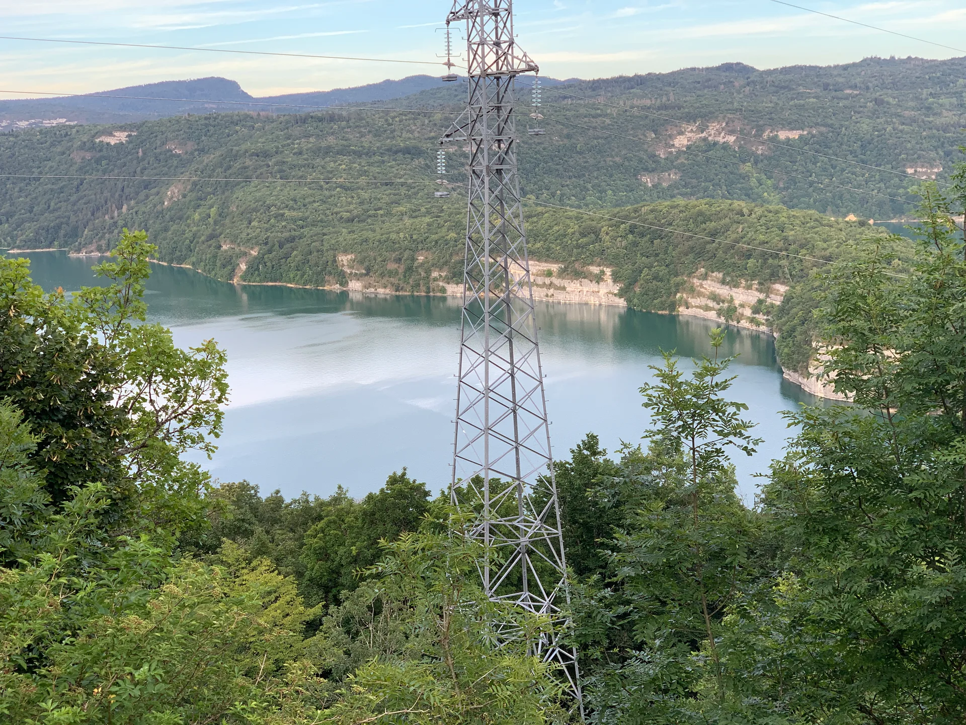 lac de Viremont à Valzin en Petite Montagne — À 1,8 km du lac
