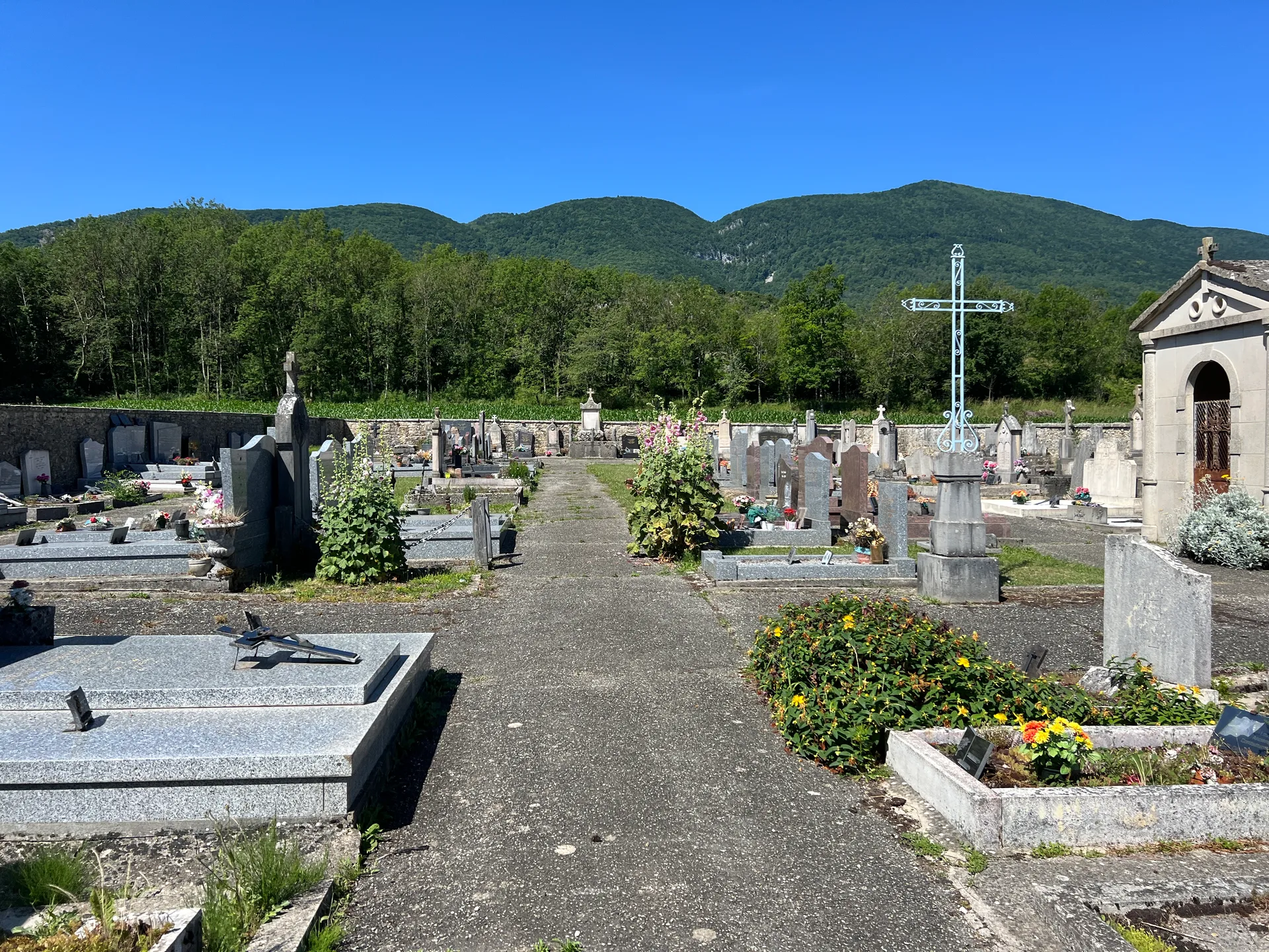 Lac de Virieu à Virieu-le-Grand — À 2,8 km du lac