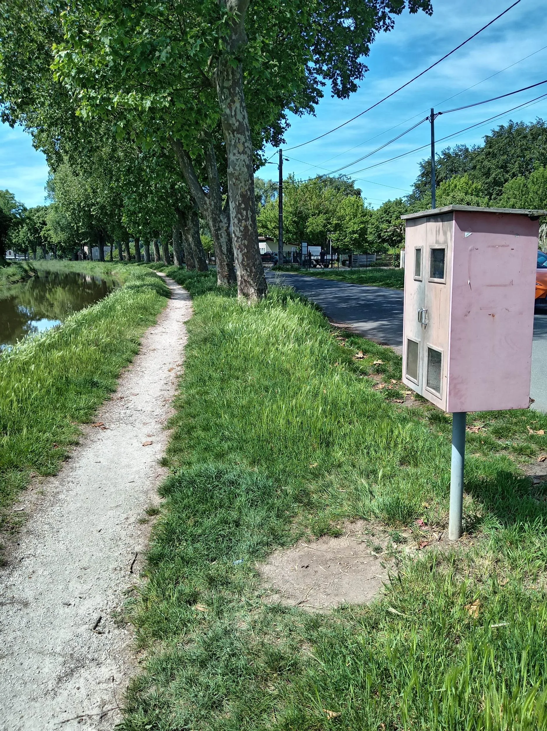 Lac de Virlay à Saint-Amand-Montrond — À 1,8 km du lac