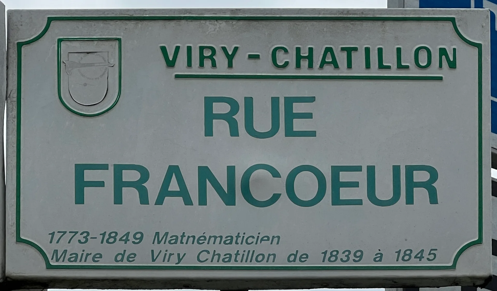 Lac de Viry Chatillon à Viry-Châtillon — À 327 m du lac