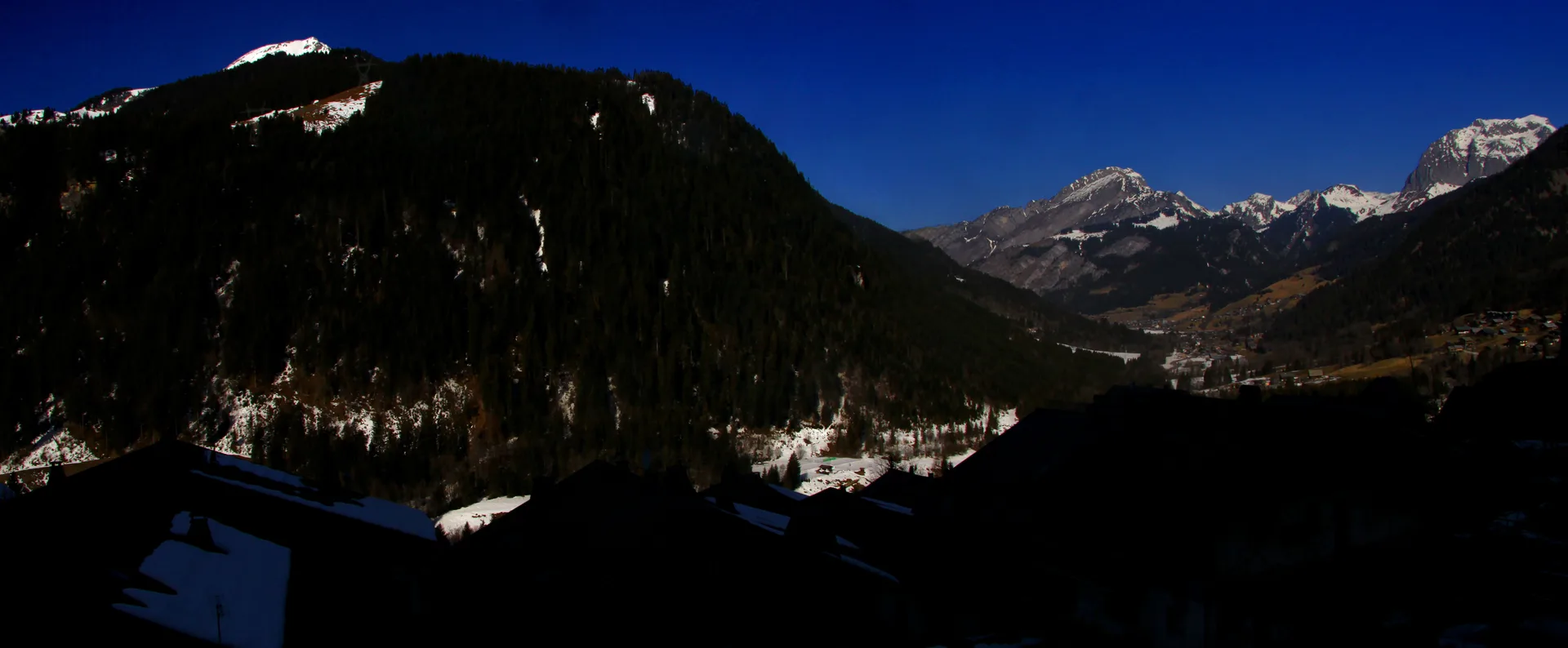Lac de Vonne à Châtel — À 877 m du lac