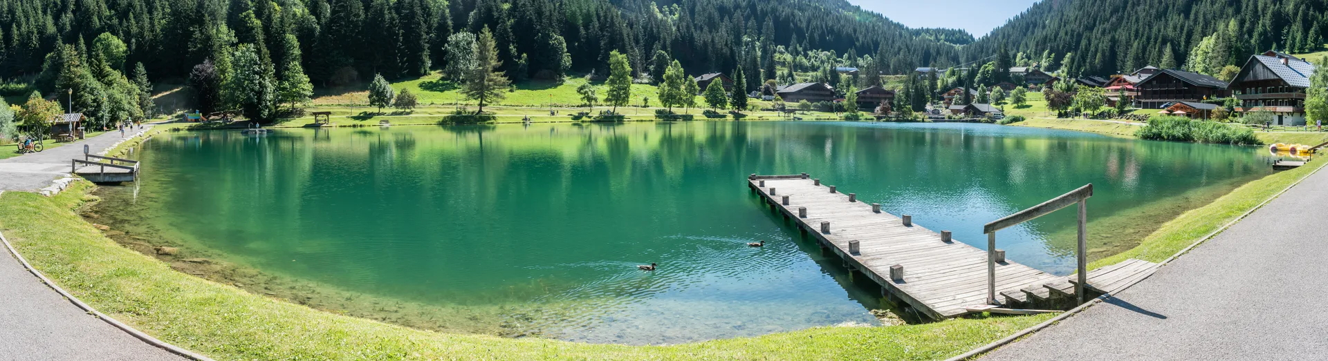 Lac de Vonne à Châtel — Sur le lac