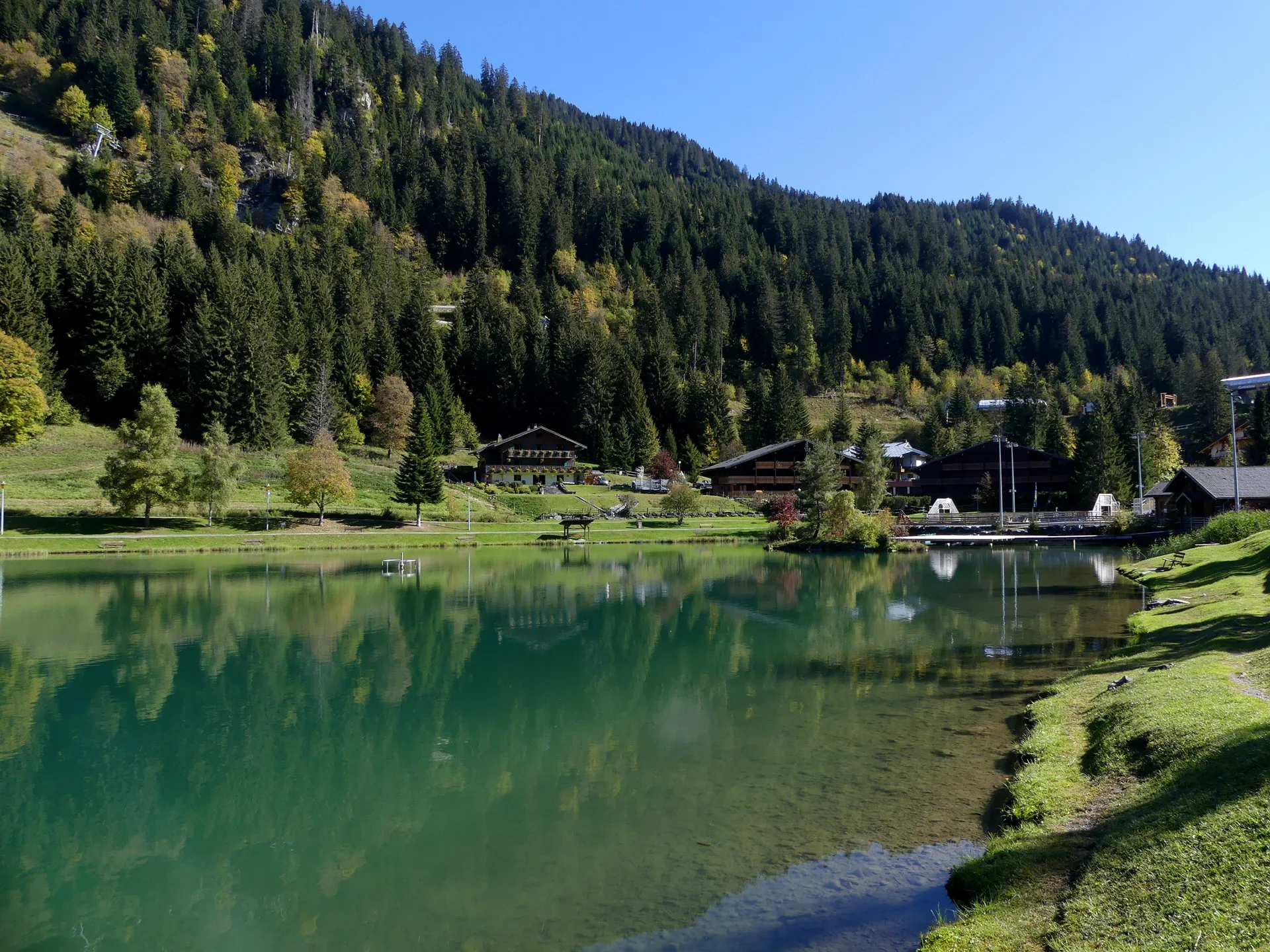 Lac de Vonne à Châtel — Sur le lac