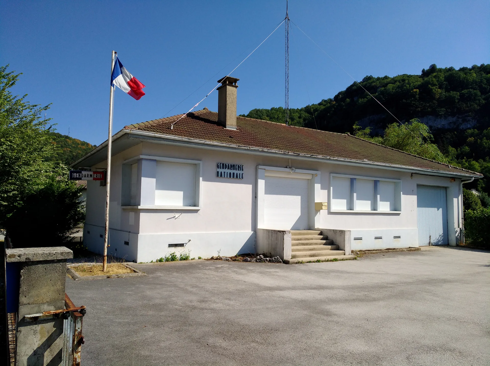 Lac de Vouglans à la Corne au Boeuf à Moirans-en-Montagne — À 1,8 km du lac