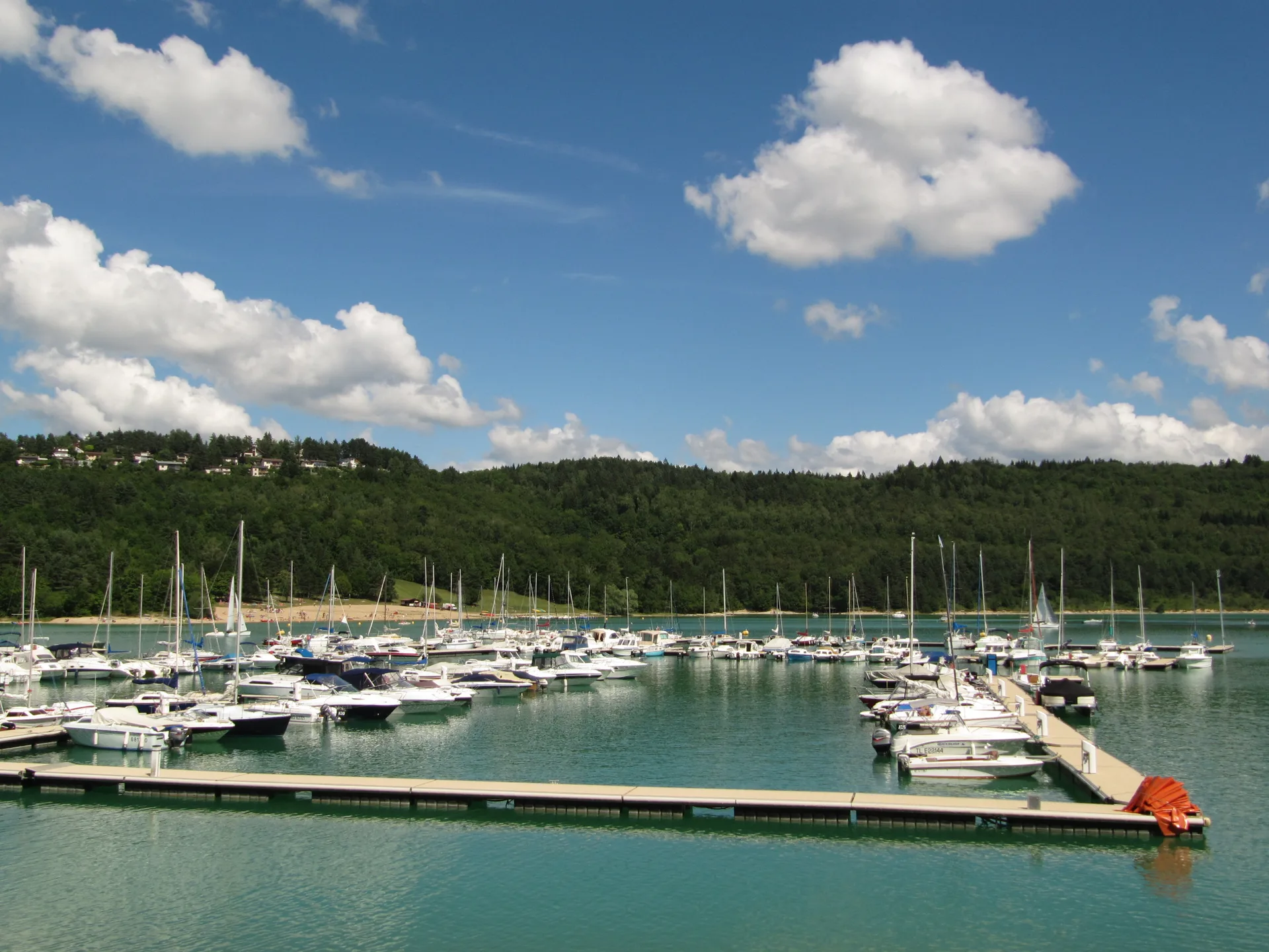 Lac de Vouglans a Onoz à Orgelet — À 1,4 km du lac