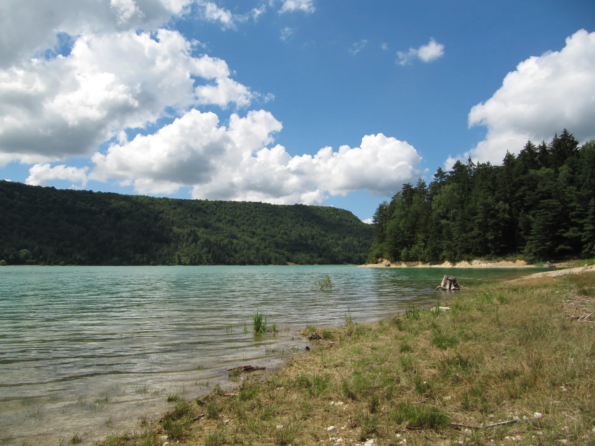 Lac de Vouglans a Onoz à Orgelet — À 1,5 km du lac