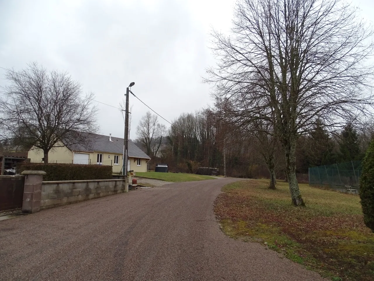 Lac de Vouglans à Largillay-Marsonnay — À 1,3 km du lac