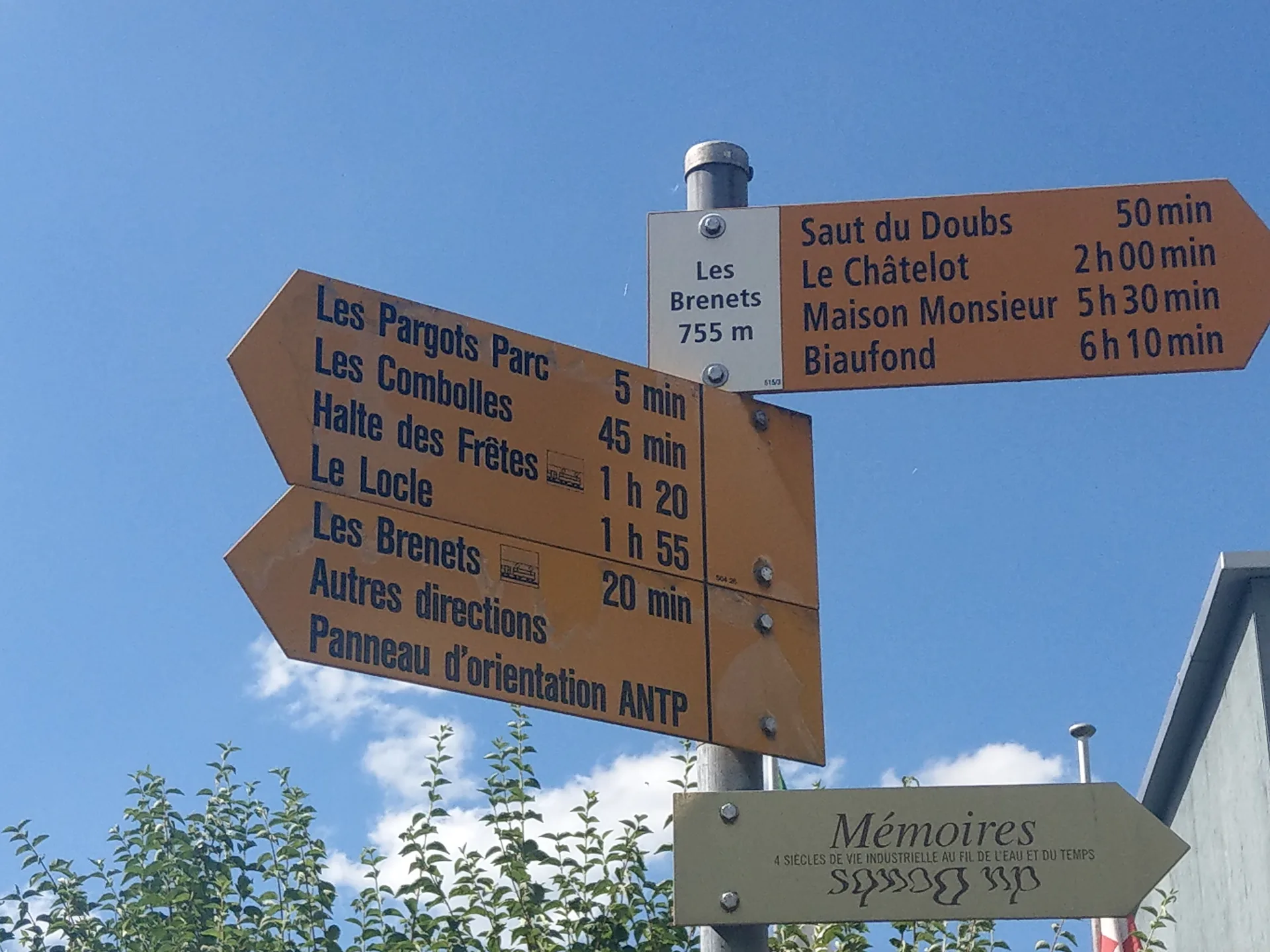 Lac des Brenets Lac de Chaillexon — Sur le lac