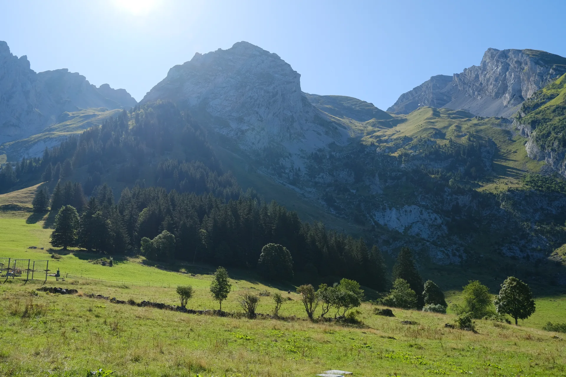 Lac des Confins à La Clusaz — À 567 m du lac
