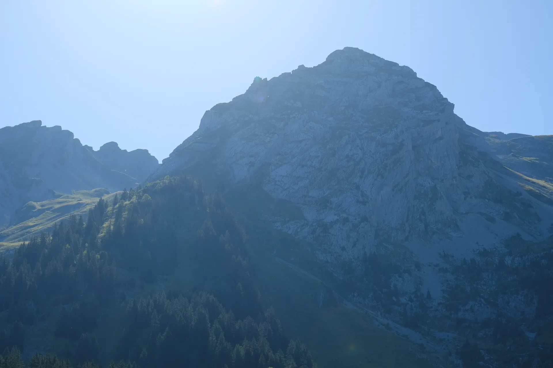 Lac des Confins à La Clusaz — À 487 m du lac