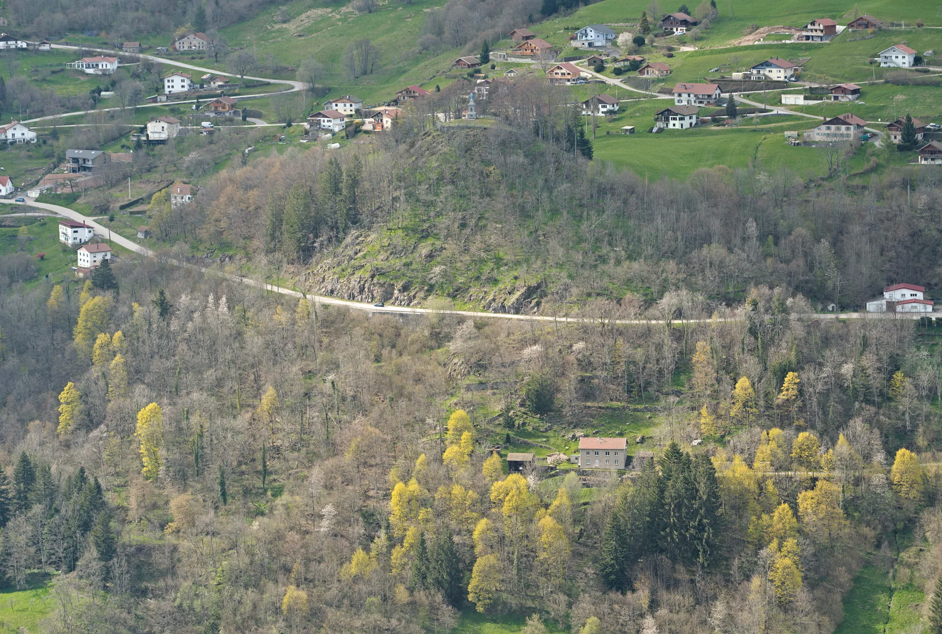 Lac des Corbeaux à La Bresse — À 2,4 km du lac