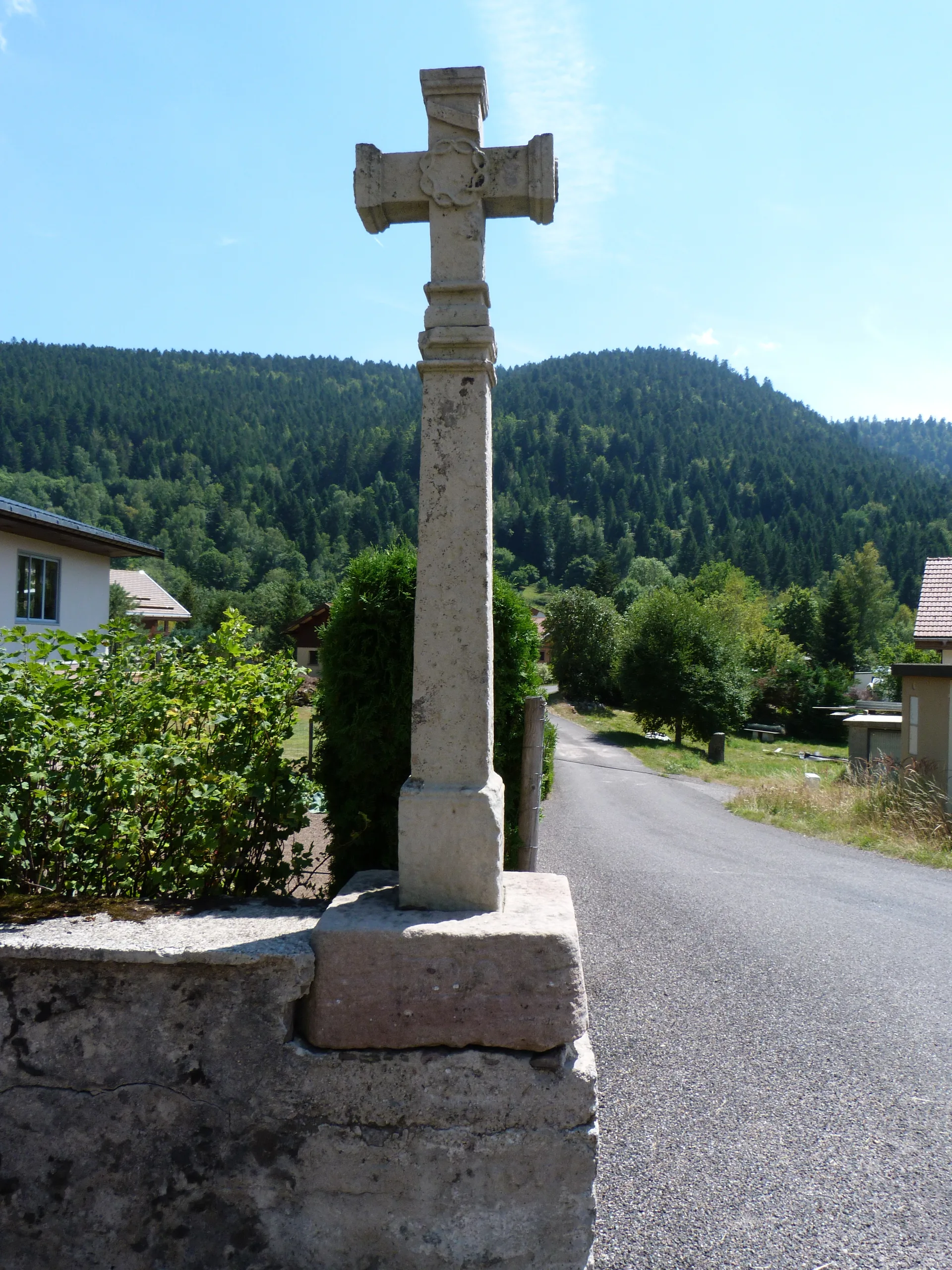 Lac des Corbeaux à La Bresse — À 1,4 km du lac